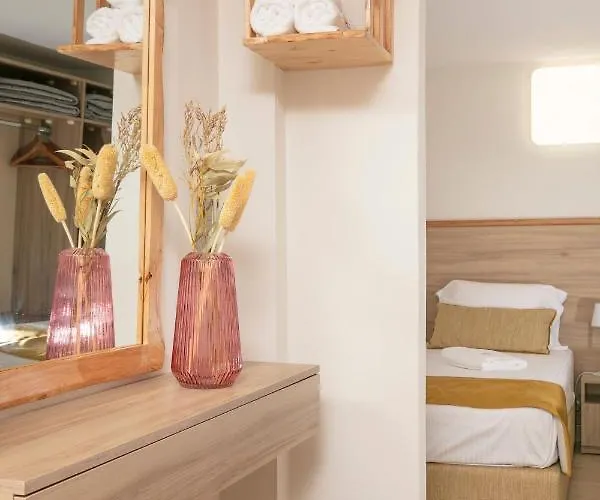 Kastrinos Maisonettes Ξενοδοχείο με διαμερίσματα 4*