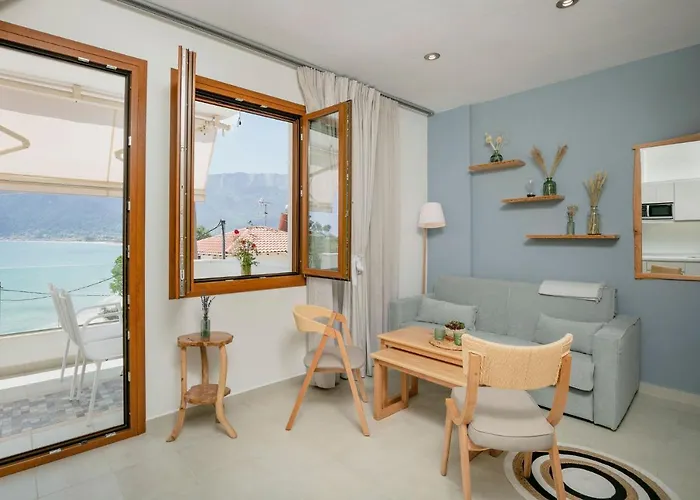 Kastrinos Maisonettes Ξενοδοχείο με διαμερίσματα 4*