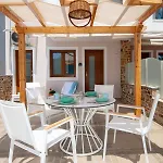 Kastrinos Maisonettes Apartmanhotel 4*