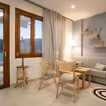 Kastrinos Maisonettes Apartmanhotel 4*