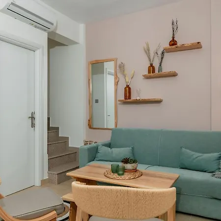 アパートホテル Kastrinos Maisonettes 4*