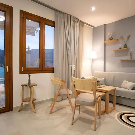 Kastrinos Maisonettes アパートホテル 4*