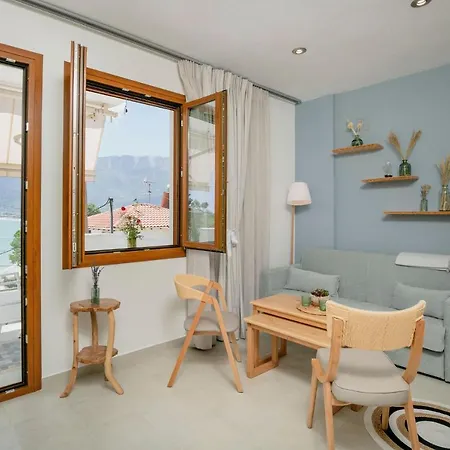Kastrinos Maisonettes アパートホテル 4*